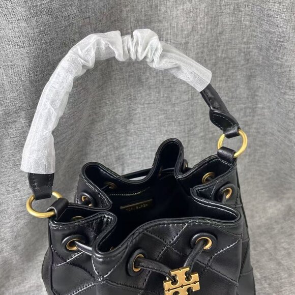 NEW Tory Burch FLEMING SOFT BUCKET BAG In Black - Picture 11 of 13